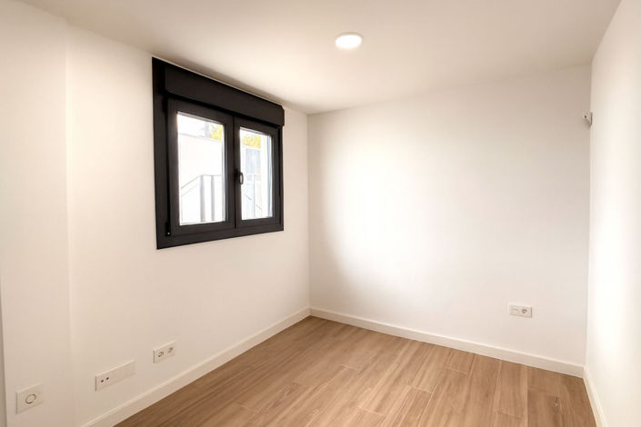 Image No.11-2 Bed Villa for sale