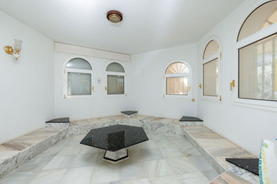 12-53013098fcab6c38b1379cd33298e050