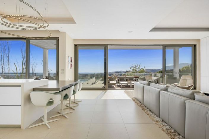 Image No.5-7 Bed Townhouse for sale