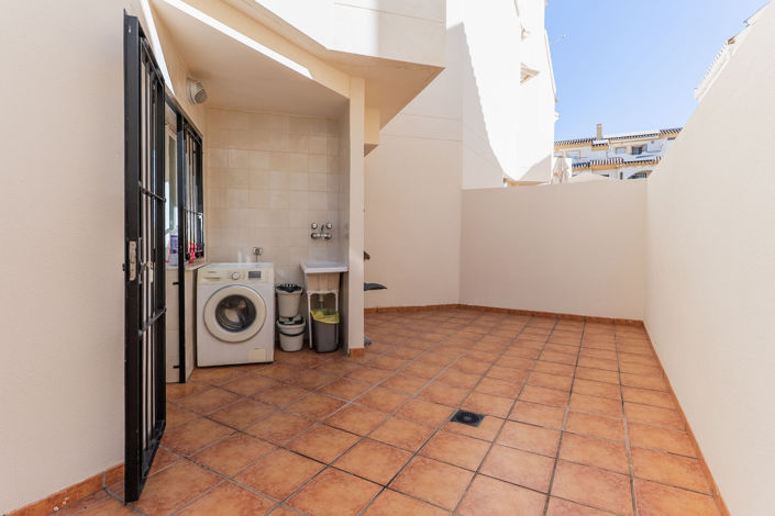 Image No.29-3 Bed Townhouse for sale