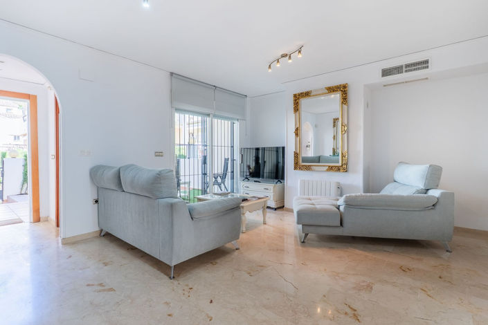 Image No.4-3 Bed Townhouse for sale