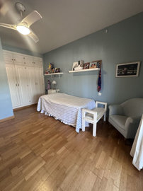 11-20939a0134ad724a8cb2a801094d15a4