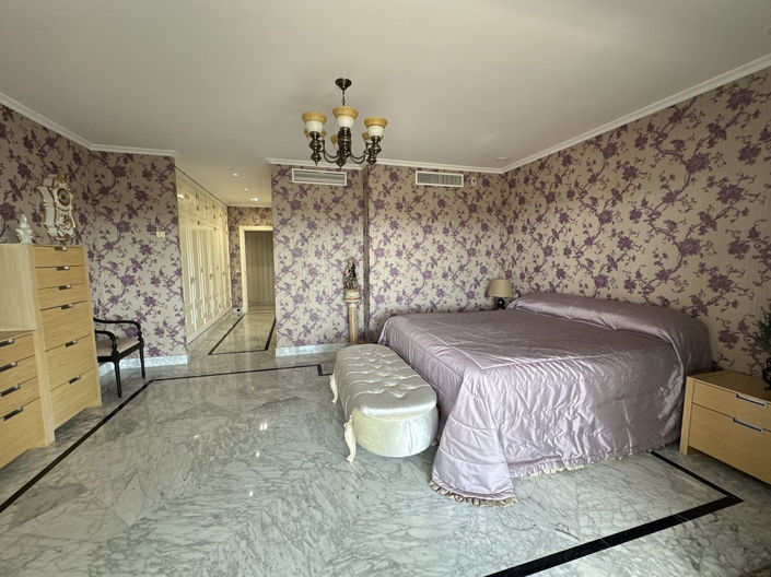 Image No.20-4 Bed Apartment for sale