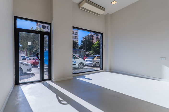 Image No.11-1 Bed Property for sale