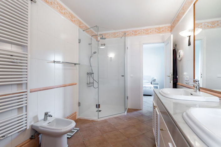 Image No.17-3 Bed Apartment for sale