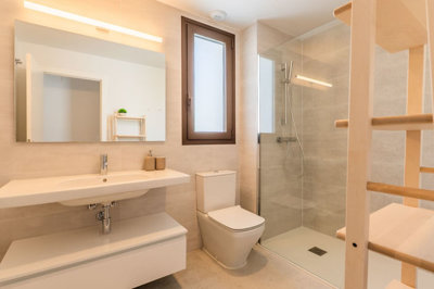 12-53013098fcab6c38b1379cd33298e050