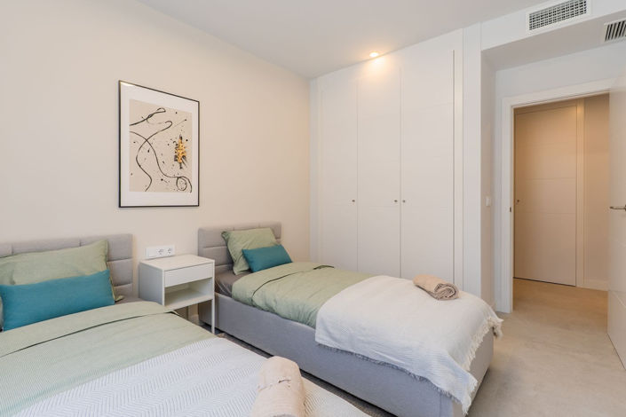 Image No.14-3 Bed Apartment for sale