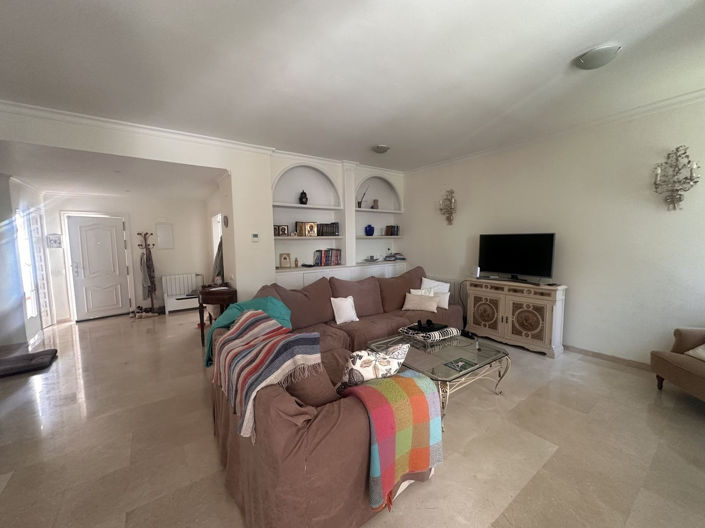 Image No.8-4 Bed Townhouse for sale