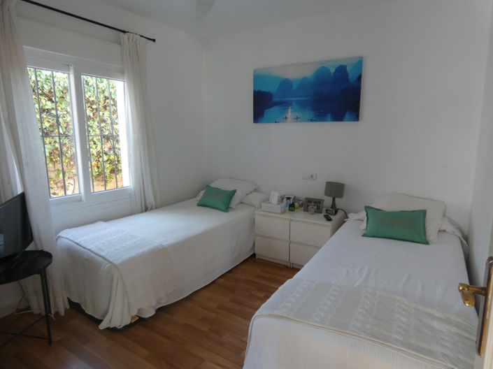 Image No.11-5 Bed Villa for sale