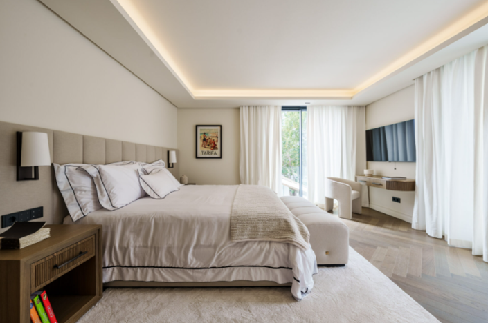 Image No.15-5 Bed Villa for sale