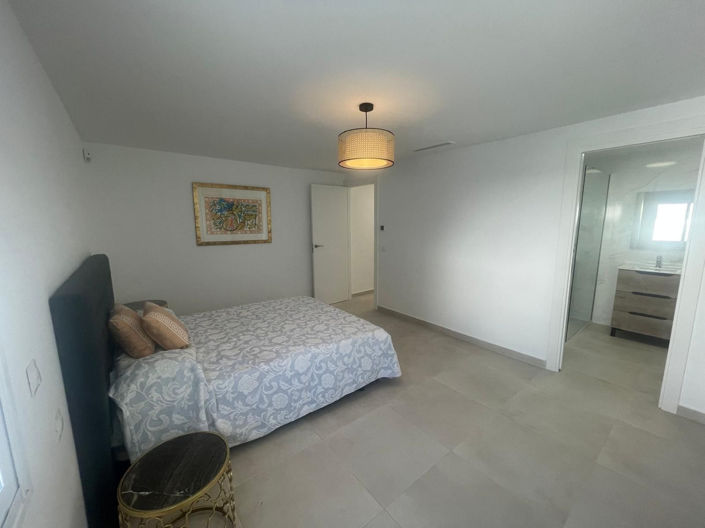 Image No.35-4 Bed Villa for sale