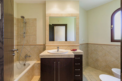 13-5fd73dea700db77384c091ca9818b1a9