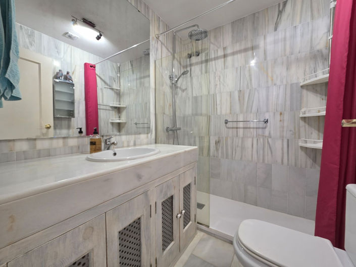 Image No.13-2 Bed Apartment for sale