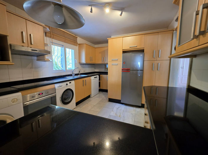 Image No.20-2 Bed Apartment for sale