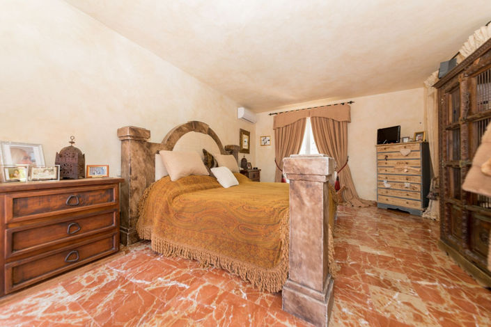 Image No.16-5 Bed Villa for sale