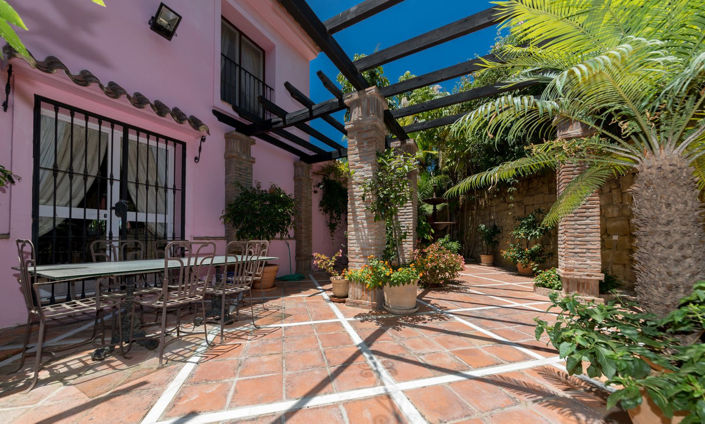 Image No.18-5 Bed Villa for sale