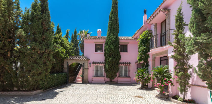 Image No.26-5 Bed Villa for sale