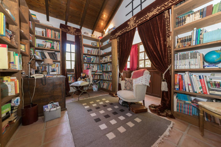 Image No.8-5 Bed Villa for sale