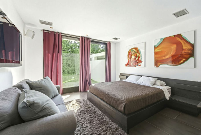 Image No.26-6 Bed Villa for sale