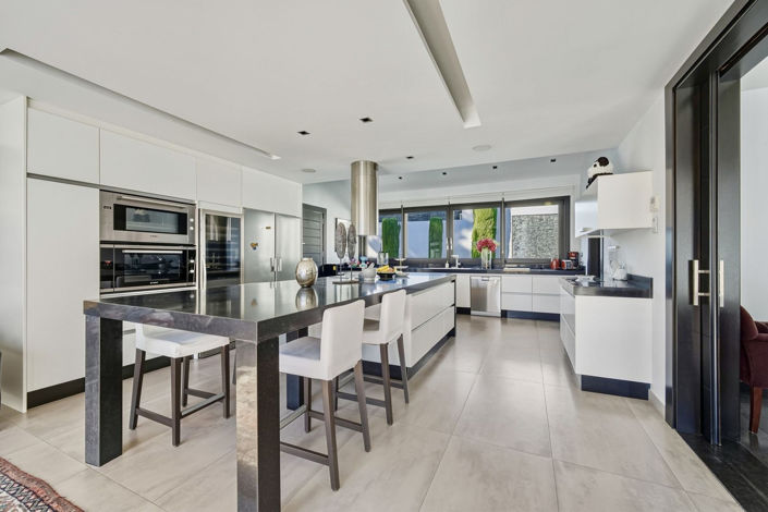 Image No.3-6 Bed Villa for sale