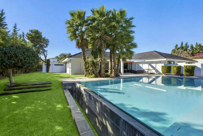 Image No.6-6 Bed Villa for sale