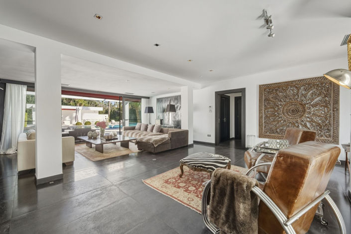 Image No.9-6 Bed Villa for sale