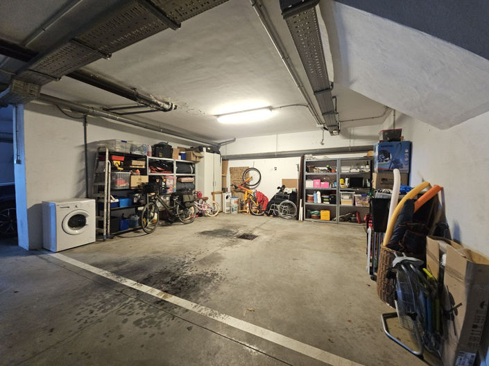 Image No.14-4 Bed Townhouse for sale