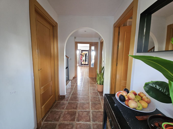 Image No.3-4 Bed Townhouse for sale