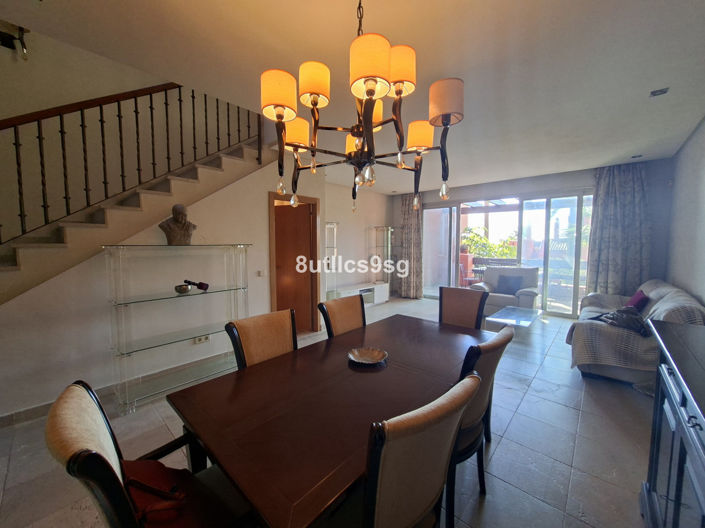 Image No.16-2 Bed Townhouse for sale