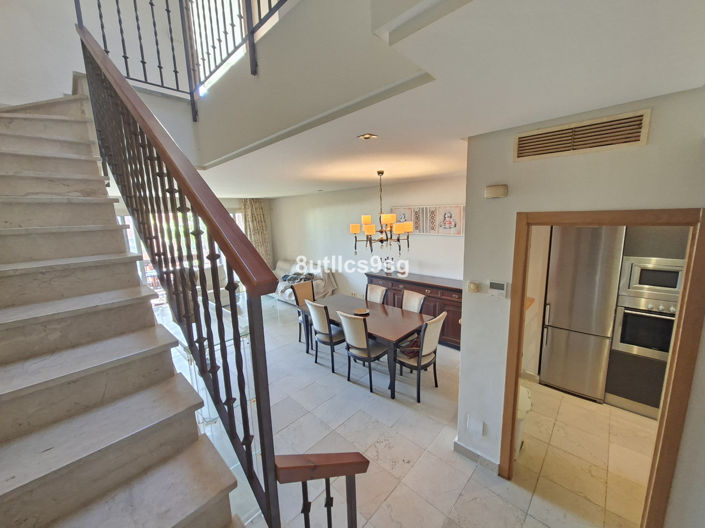 Image No.25-2 Bed Townhouse for sale