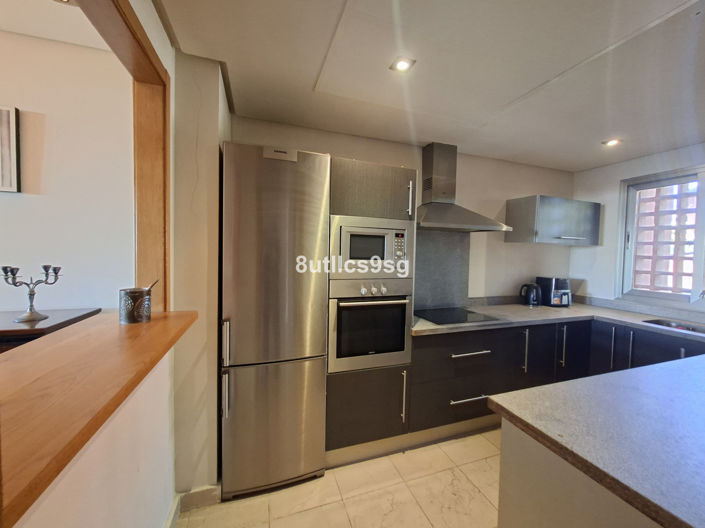 Image No.9-2 Bed Townhouse for sale