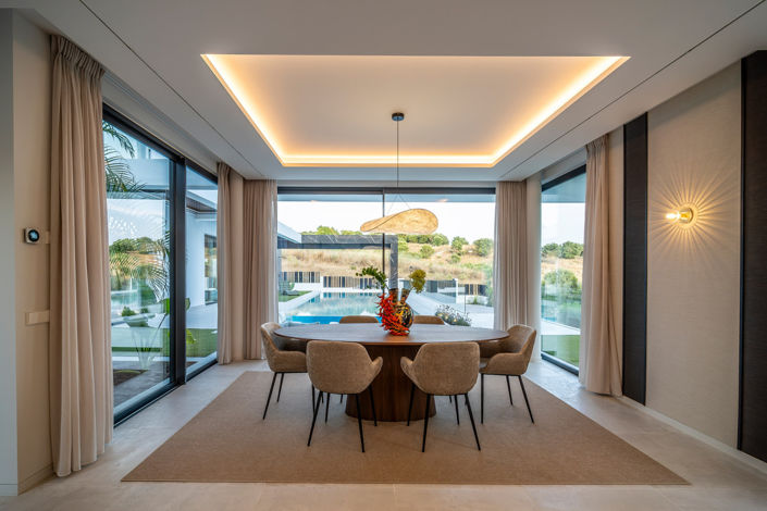 Image No.44-6 Bed Villa for sale