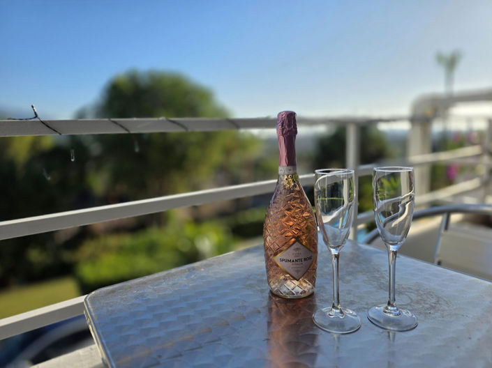 Image No.21-3 Bed Apartment for sale