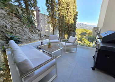 9-467d0cee5b725f3ef65f102a0c2e69c0