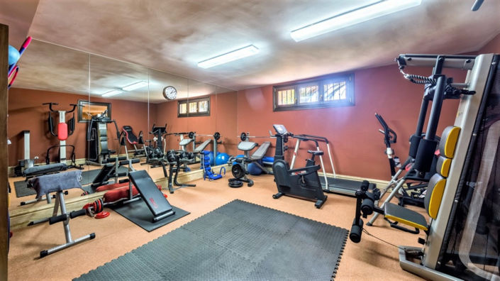 Image No.11-6 Bed Villa for sale