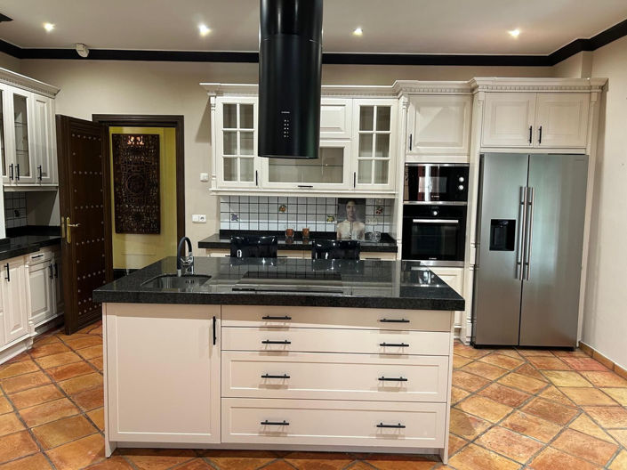 Image No.4-6 Bed Villa for sale