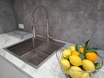 12-53013098fcab6c38b1379cd33298e050