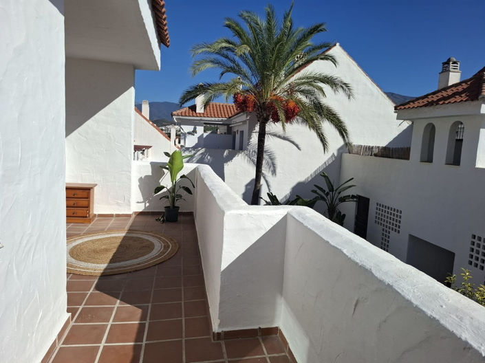 Image No.17-3 Bed Apartment for sale