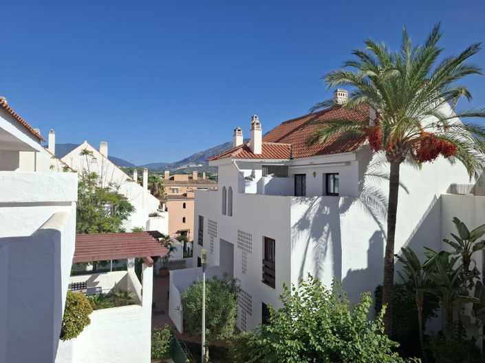 Image No.18-3 Bed Apartment for sale