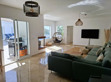 12-53013098fcab6c38b1379cd33298e050