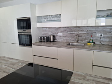 9-467d0cee5b725f3ef65f102a0c2e69c0