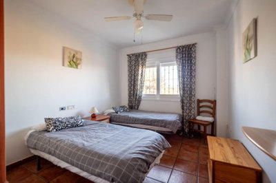 8-e64a9055bba3e77ac8aca3b893cdf826