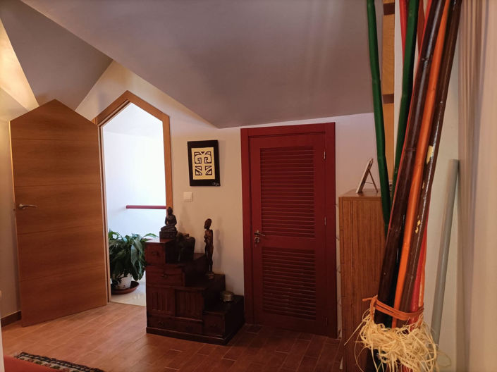 Image No.17-4 Bed Townhouse for sale