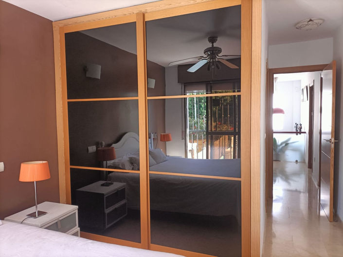 Image No.20-4 Bed Townhouse for sale