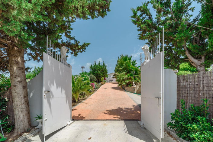 Image No.8-Villa de 5 chambres à vendre à Estepona