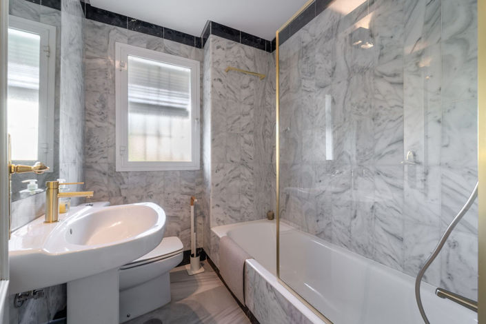 Image No.20-3 Bed Apartment for sale