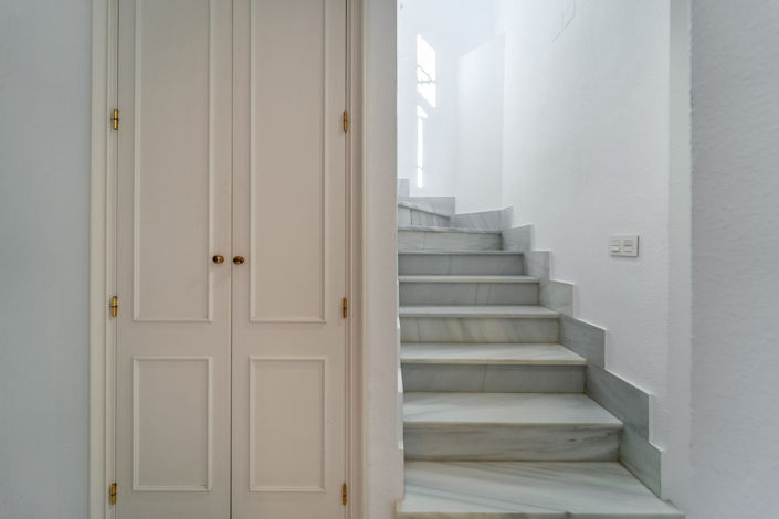 Image No.38-3 Bed Apartment for sale