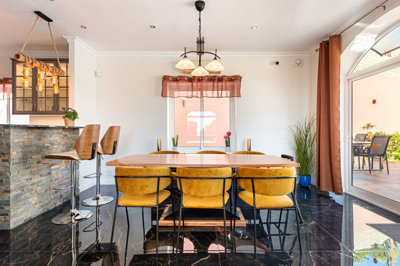 13-5fd73dea700db77384c091ca9818b1a9