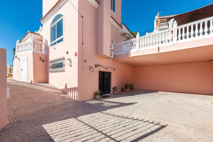 Image No.25-4 Bed Villa for sale