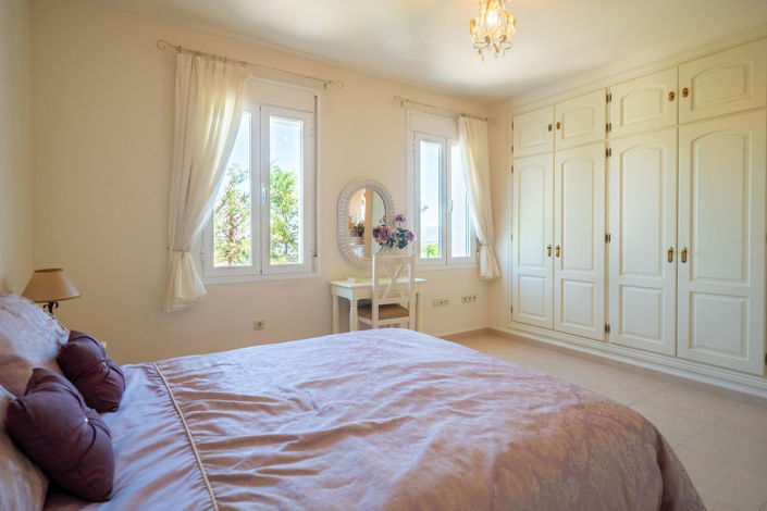 Image No.13-4 Bed Villa for sale